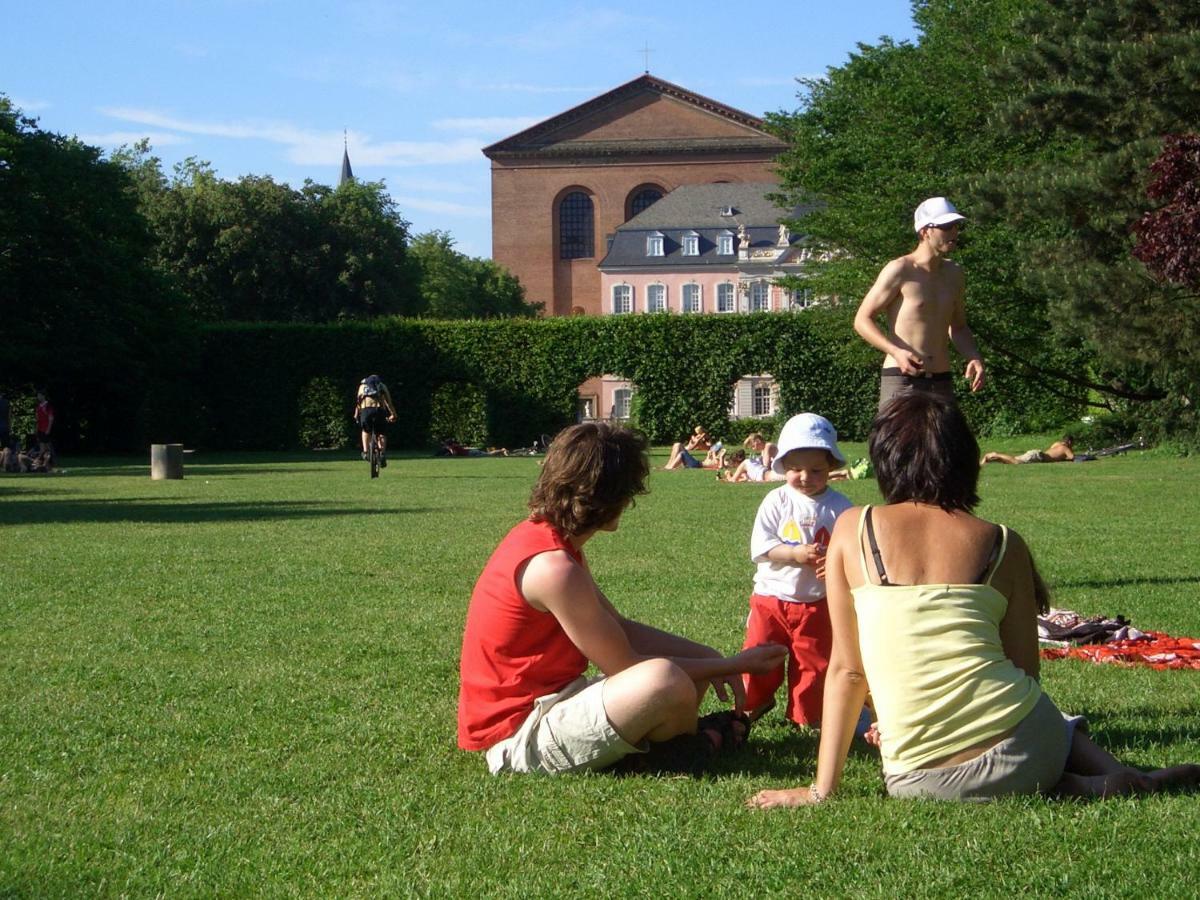 Ferienwohnung An Den Kaiserthermen Trier Bagian luar foto