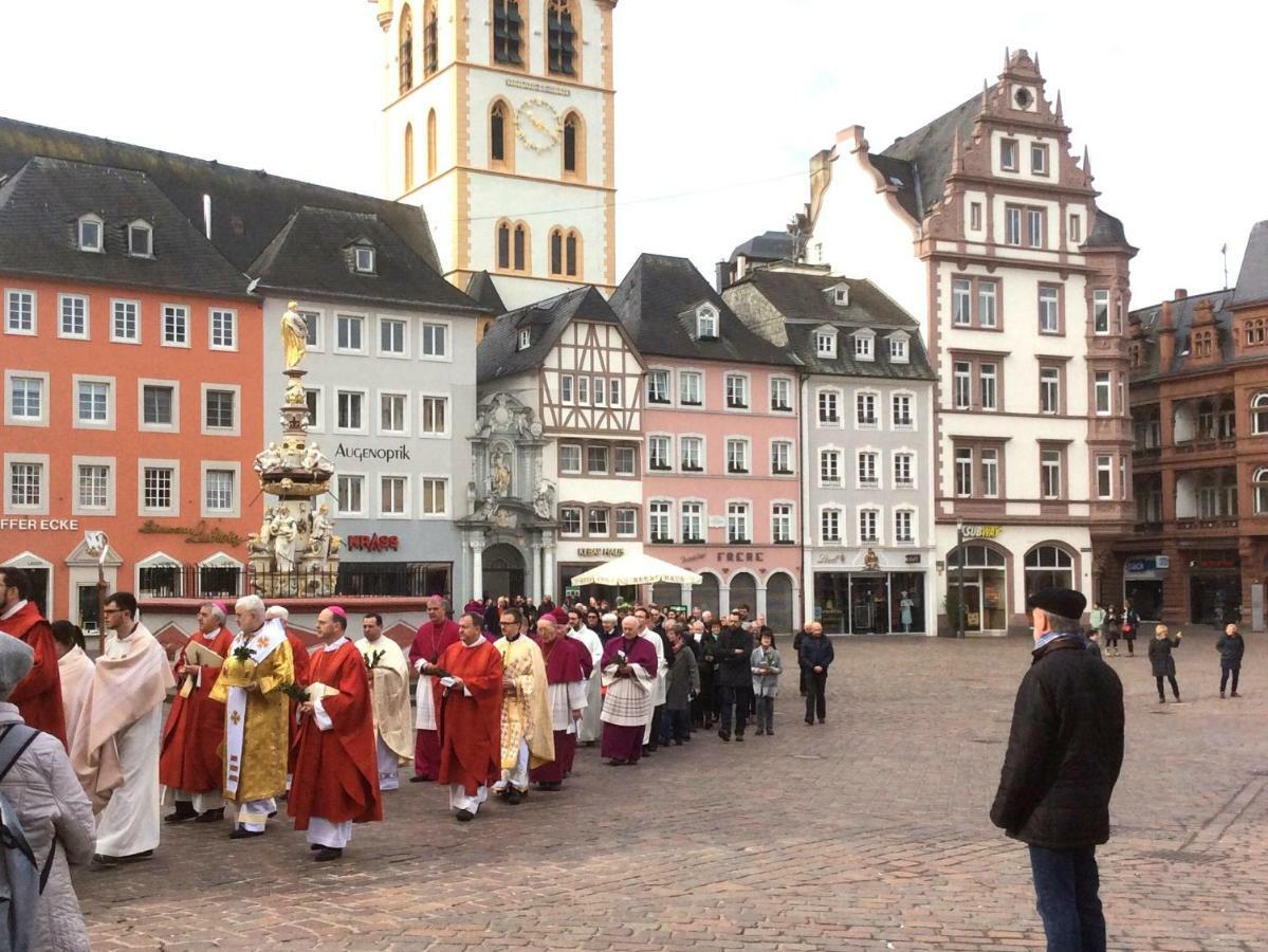 Ferienwohnung An Den Kaiserthermen Trier Bagian luar foto